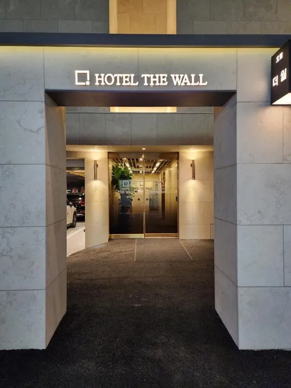 Jecheon The Wall Hotel, hotel in Jecheon