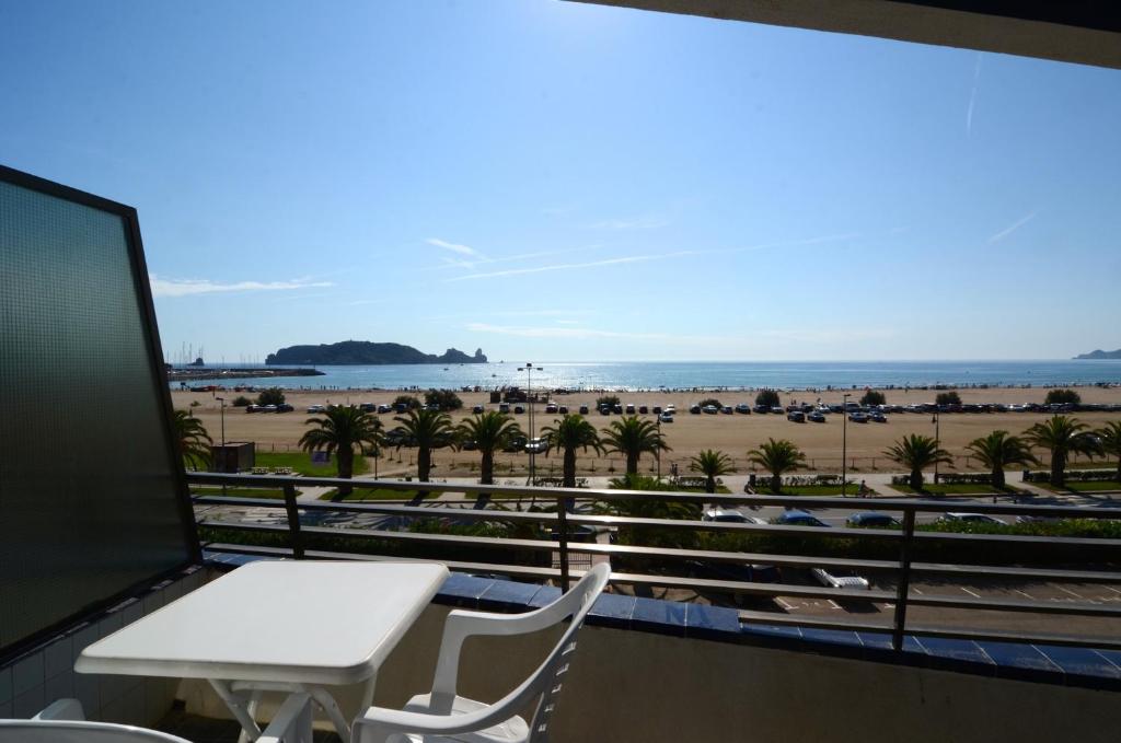 CATALONIA 3-5, L'Estartit