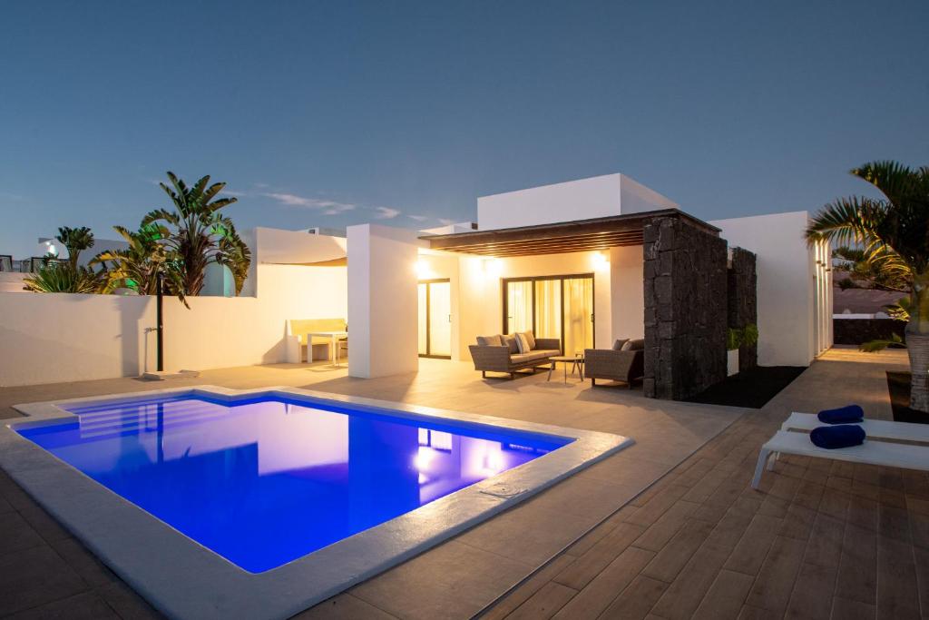Villa Iris by Villalia - 1