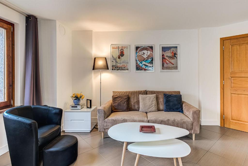 Apartment Alpes IV, Alpes Agency, Central Chamonix, sleeps 4 - 4