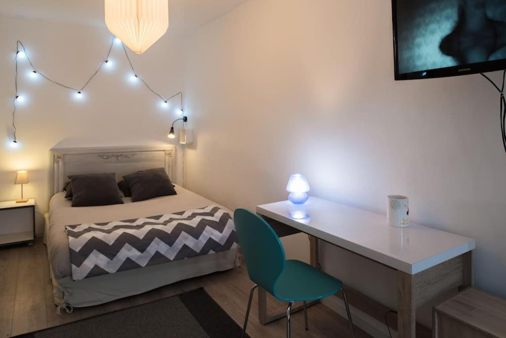 Studio Mars ( climatisé) 10 mn du vieux port , dans le Panier, Marseille