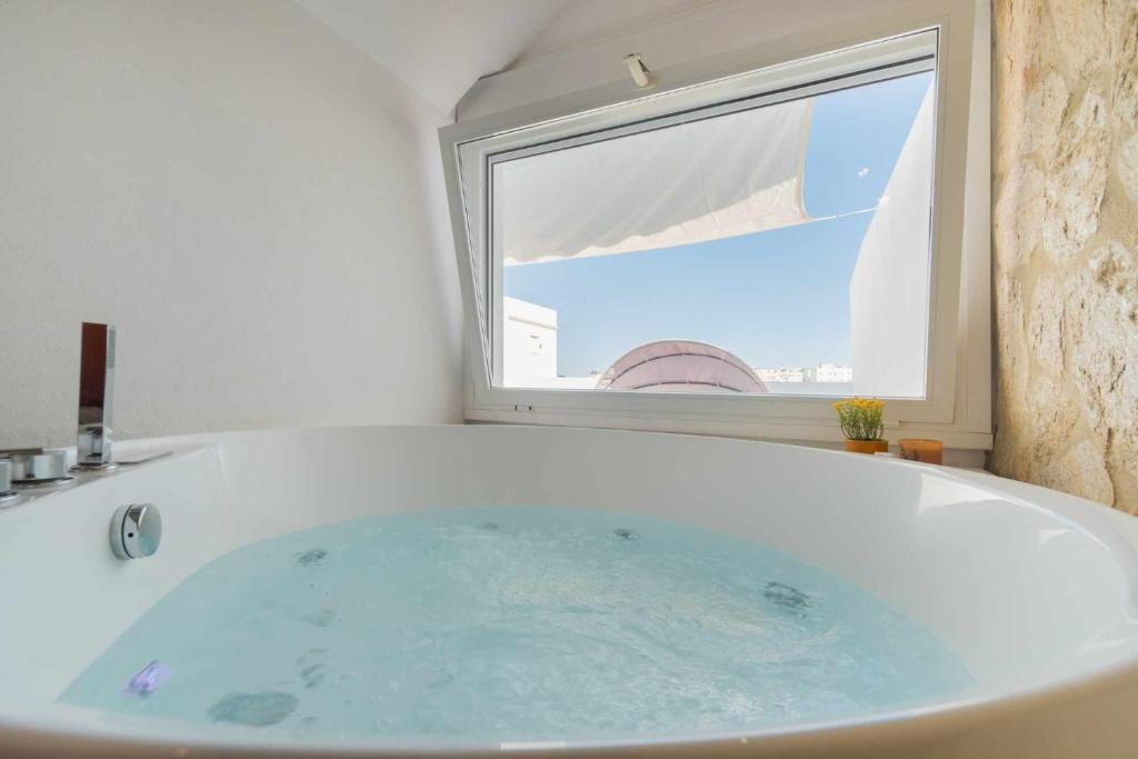 Jacuzzi Amanecer de Plata Decoración Romántica - 3