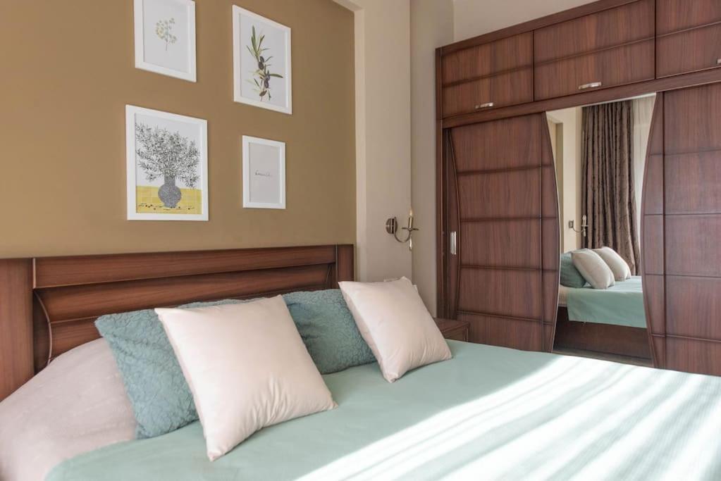 GG Home - spacious 1-bedroom apartment near metro, Tbilisi