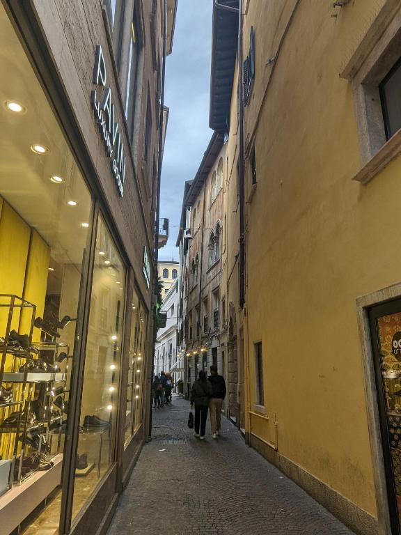 Romeo Secret Rooms - 2