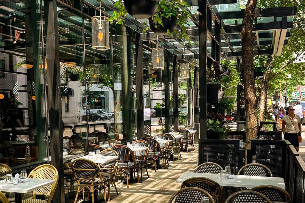 Chicago Eurostars Magnificent Mile Additional