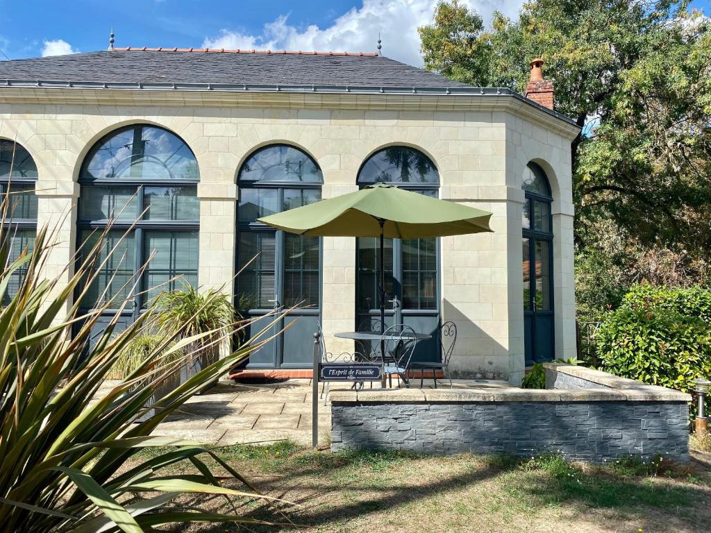 Gîte urbain de charme avec terrasse, vélos et équipements bébé, à 10 min de Nantes - FR-1-306-802, Saint-Sébastien-sur-Loire