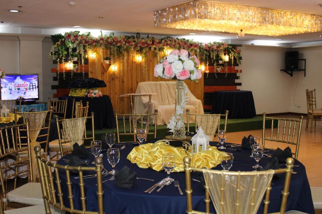 Banquet hall, Rosas Garden Hotel in Manila