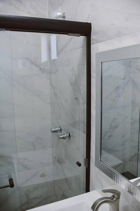 Macfarland Suites - 4