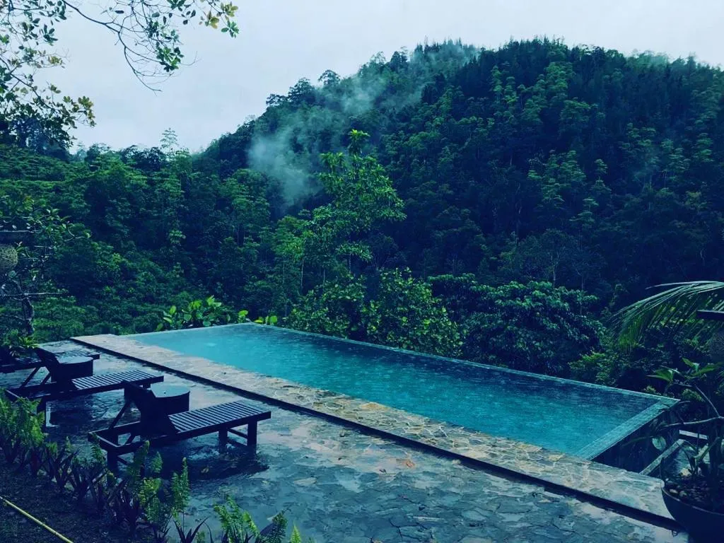 Jansen’s Bungalow Sinharaja Rainforest Retreat，位于Kudawe的酒店
