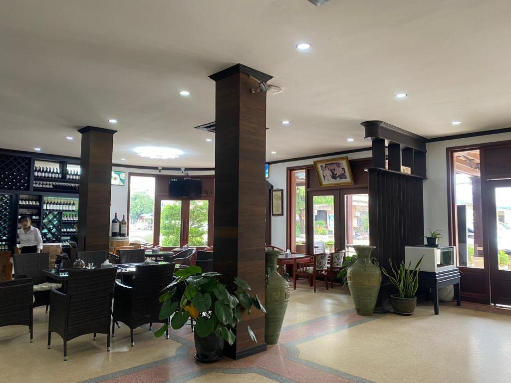 서빈 호텔 앤 레스토랑 (Subbinh Hotel and Restaurant)