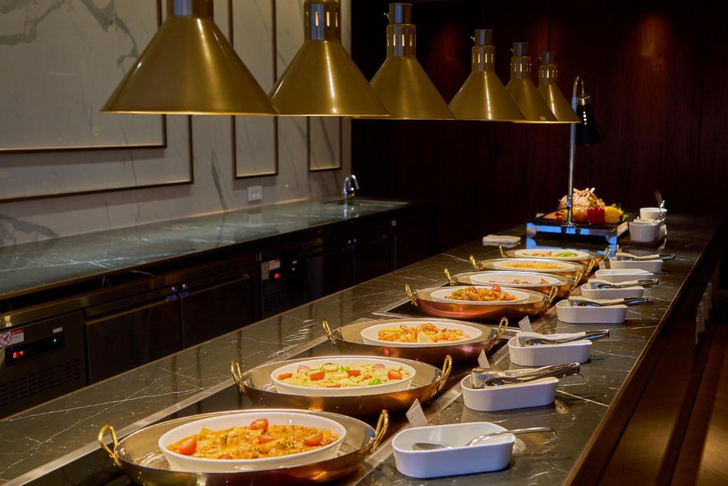 Hotel dining