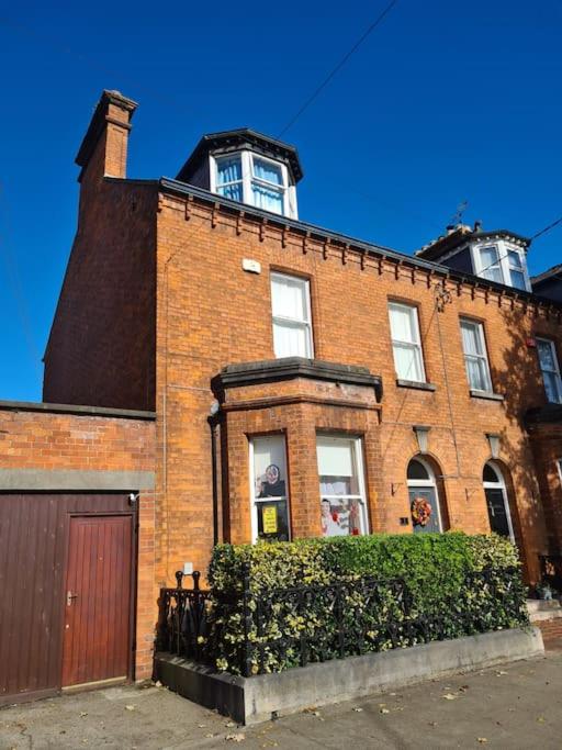 Spectacular 5 Bed Period Home
