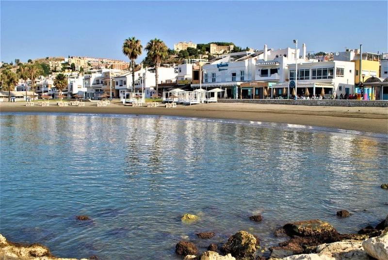 Pedregalejo Playa, Piscina y Parking - 5