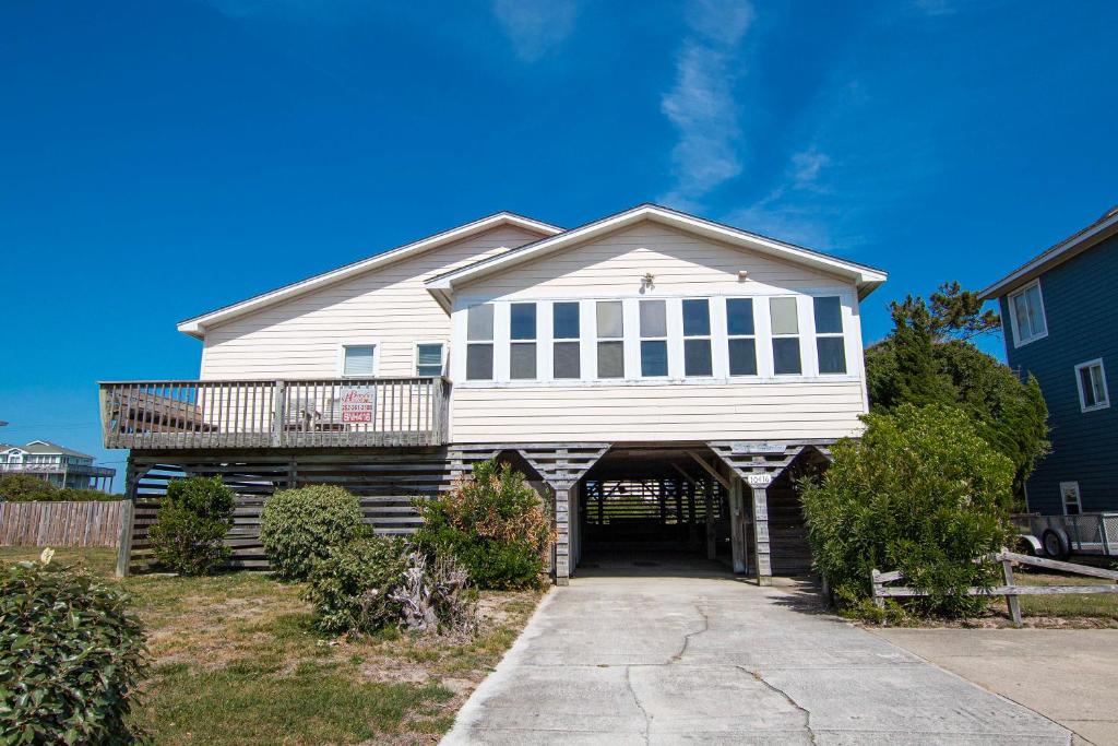 Oceanside, 400 ft to Beach access, screened porch, SNH416, Ocean Adventure, Nags Head