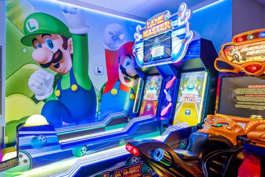 Your Gateway to Waves and Luxury, Kissimmee