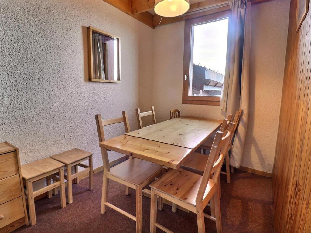 Duplex 3 Pièces Proche Pistes, Animaux Acceptés - FR-1-182-164 - 2