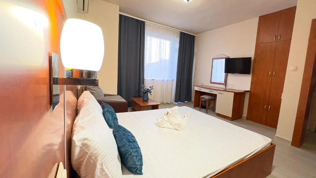 Dezudava Family Hotel，位于桑丹斯基的酒店