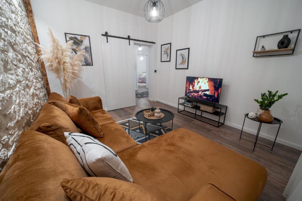 Ema's Oasis Mostar House, Your Perfect Getaway, Free Private Parking and Garden - 2