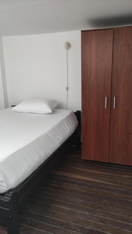 Habitación sencilla y central #6, Медельин