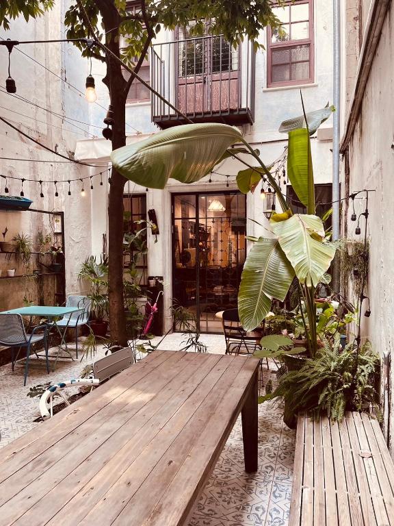 Facilities, Laile in Tainan