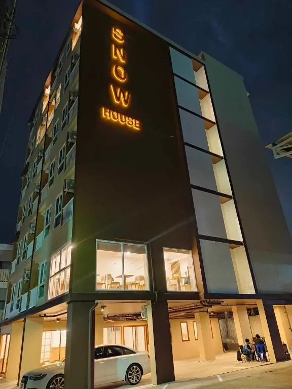 SNOW HOUSE Buriram, hotel in Buriram