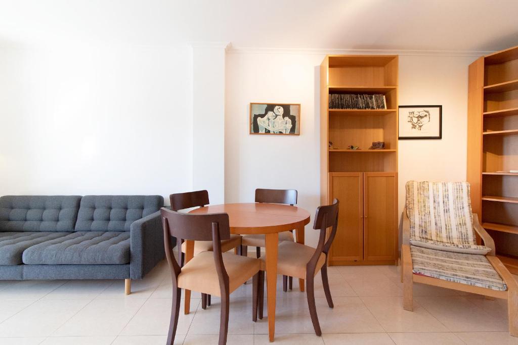 Global Vacacional, Apartamento de 3 dormitorios y terraza en la playa de Canet - 5