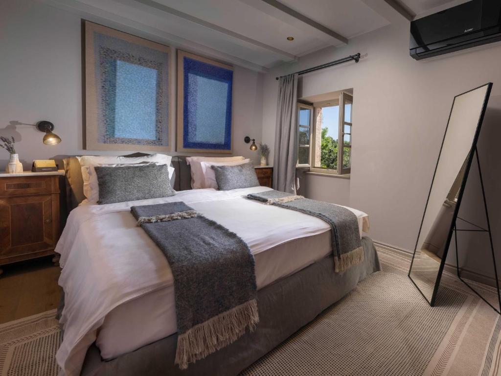 San Canzian Hotel & Residences - Small Luxury Hotels of the World — Hotel rooms in Buje, Istria