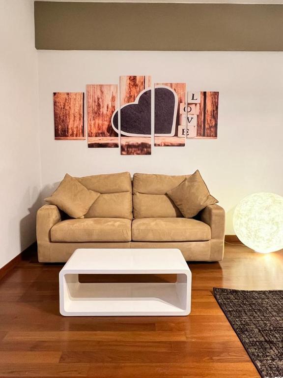 Piazza Italia Luxury Apartment - 5