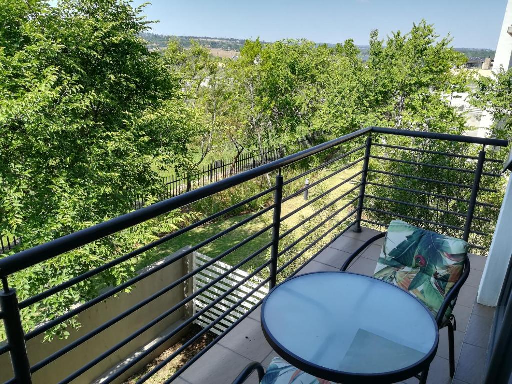 Luxurious 1Bed Studio self-check in free parking, Sandton