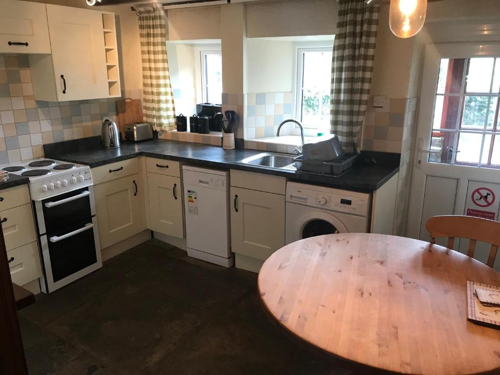 Cherry Tree Cottage, Aysgarth photo 3