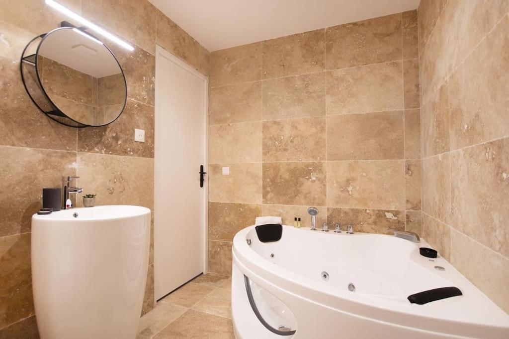 Luxury Suite w/ Jacuzzi - Rex / Montorgueil - 2