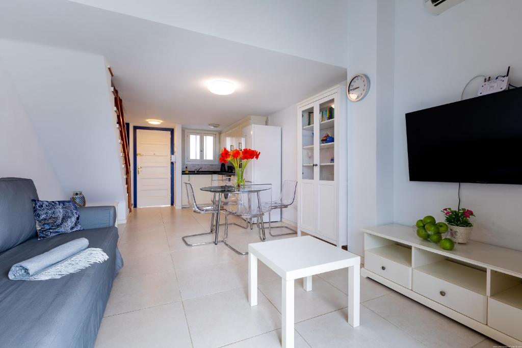 Duplex apartment in Las Americas - 2