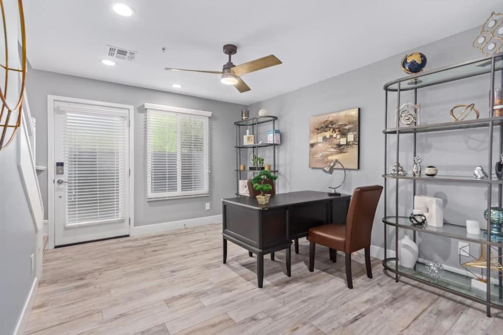 Miller Square 1005, Scottsdale