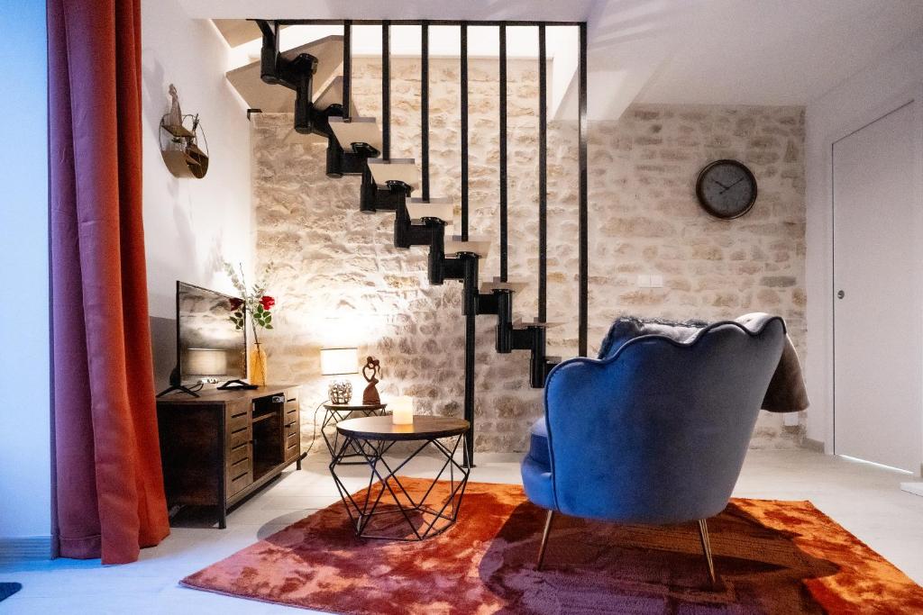 Love Room Une Pause à Deux - Jacuzzi - Chambre Secrète, Château-Landon