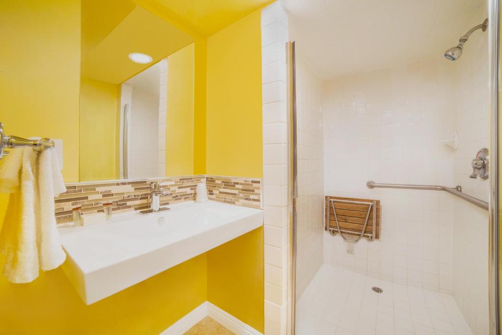 Well-appointed bathrooms