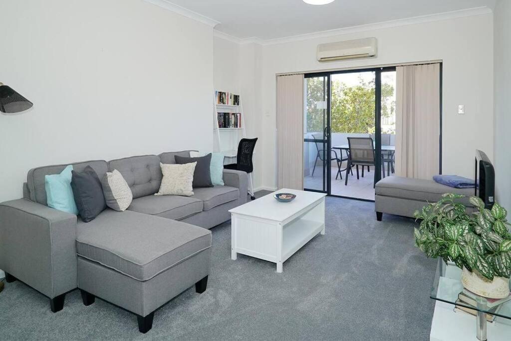 28 Northbridge Nest - 2br - sleeps 4 - Superhog verification Required, Perth