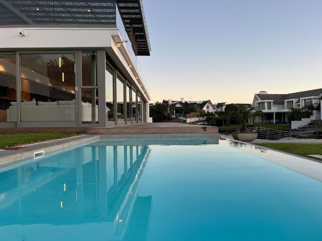 Sunset Lodge Guest House