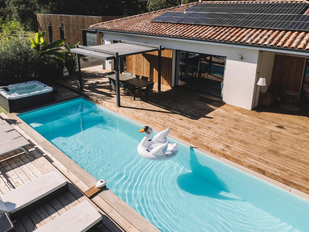 VILLA DREAM LANDES Piscine tempérée-Jacuzzi-5 suites parentales - 2