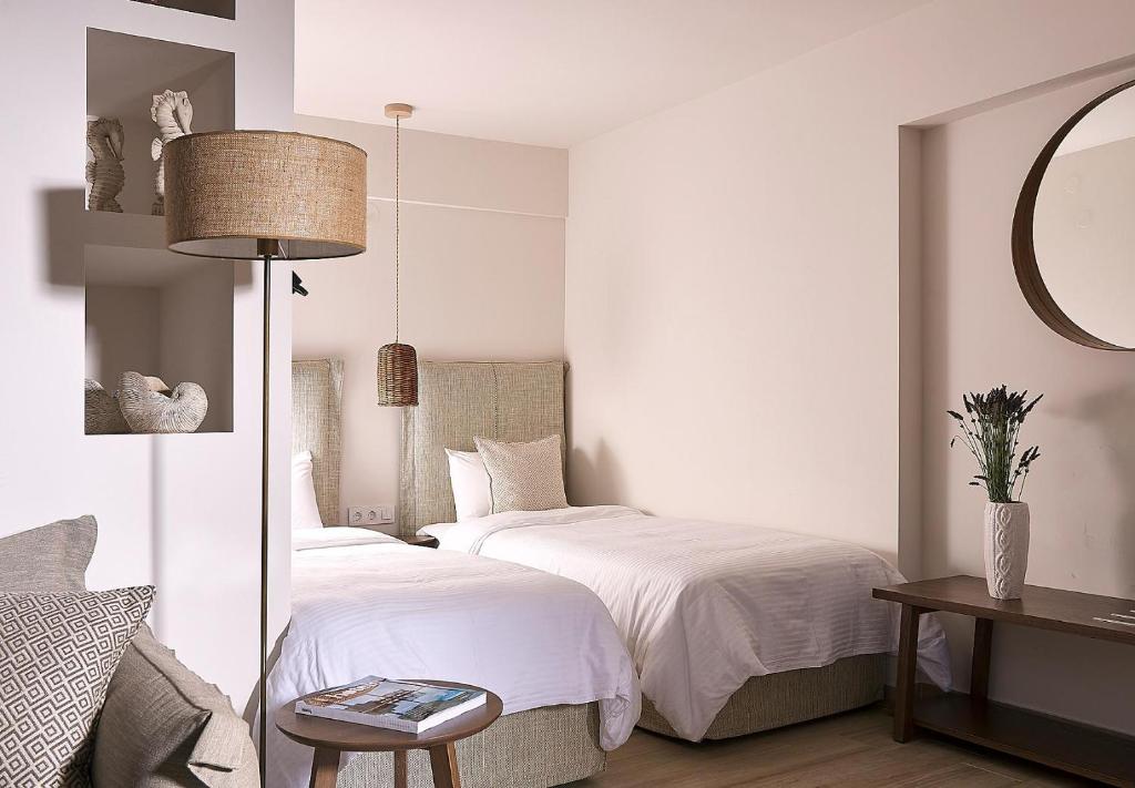 Glavas Inn Hotel — Hotel rooms in Gerakini, Central Macedonia