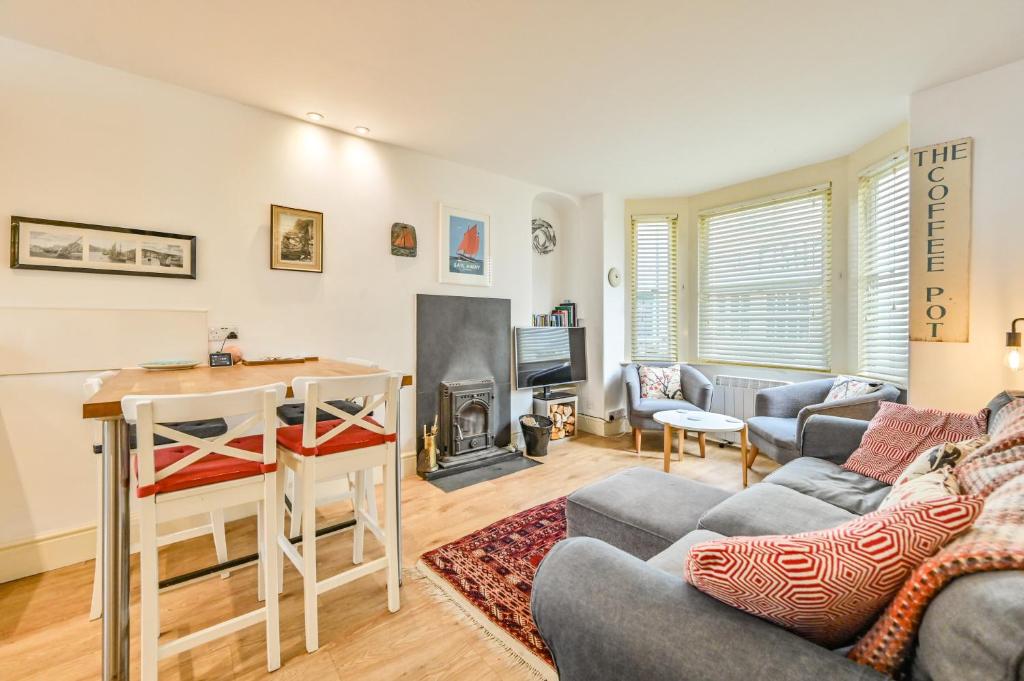 Captain's House Looe photo 6