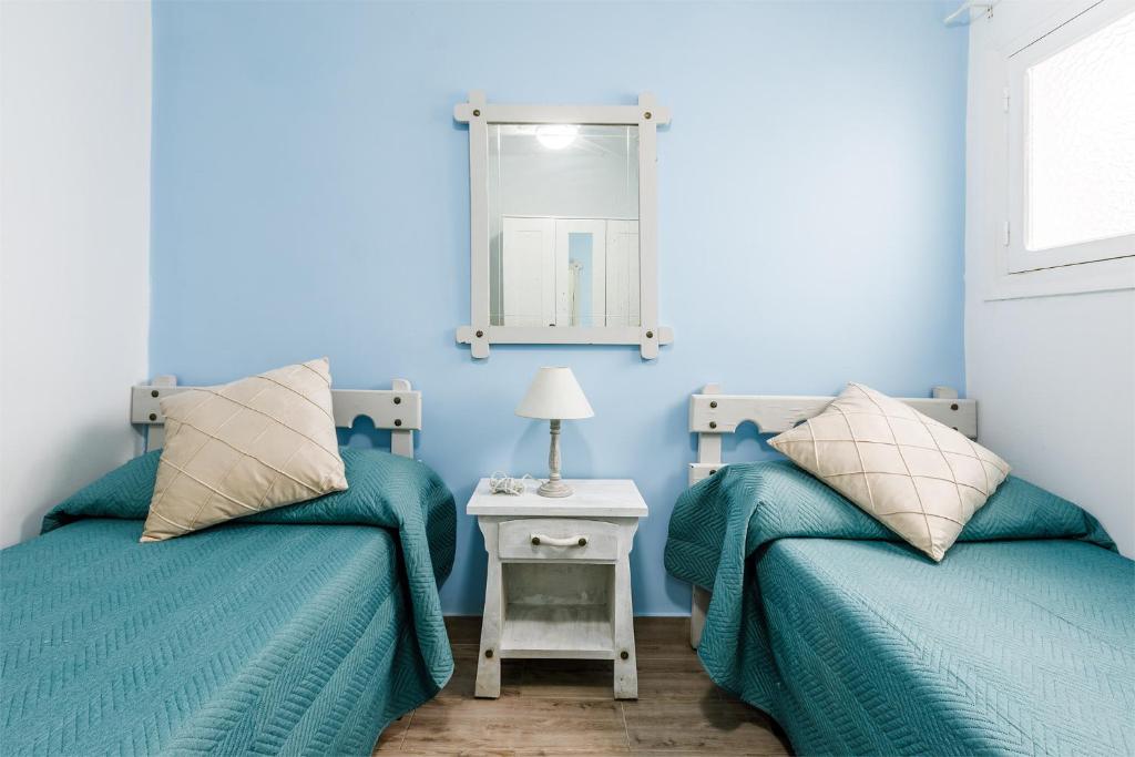 A&N A&N Downtown Beach Walk Family Apartment - 4