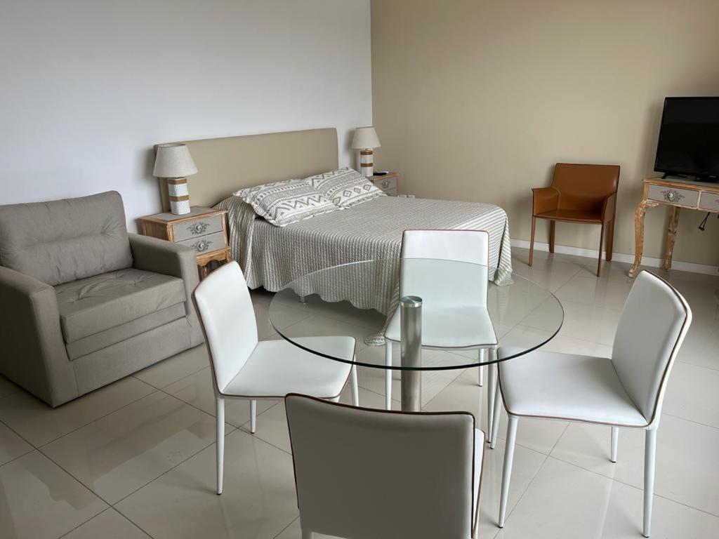 Espectacular Monoambiente Nuevo en Place Lafayette piso 7 Punta del Este - 5