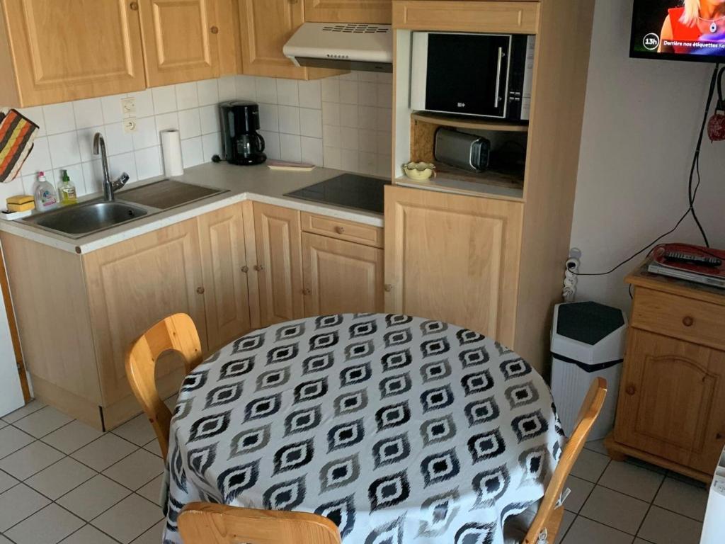 Charmant T2 pour 5 pers. avec terrasse, parking privé et proximité centre-village et navettes. - FR-1-676-120 - 3