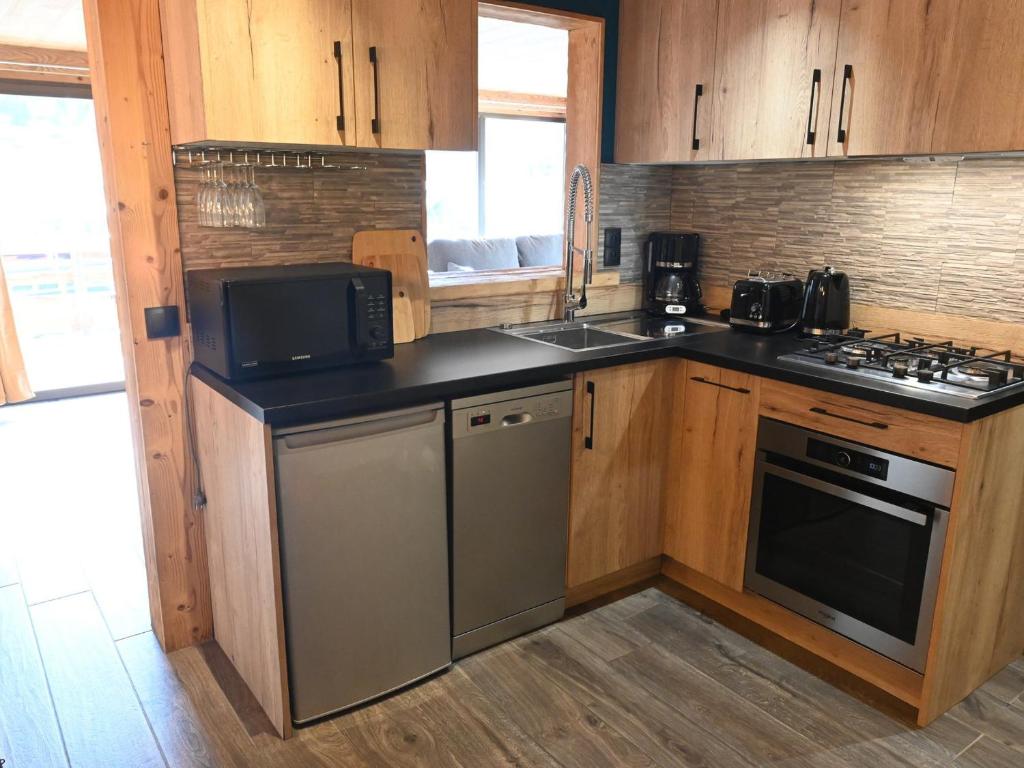 Appartement 2 Chambres avec Terrasse et Parking à La Clusaz - FR-1-459-181 - 5