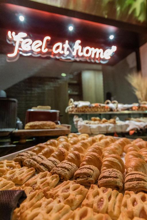 อาหารและเครื่องดื่ม