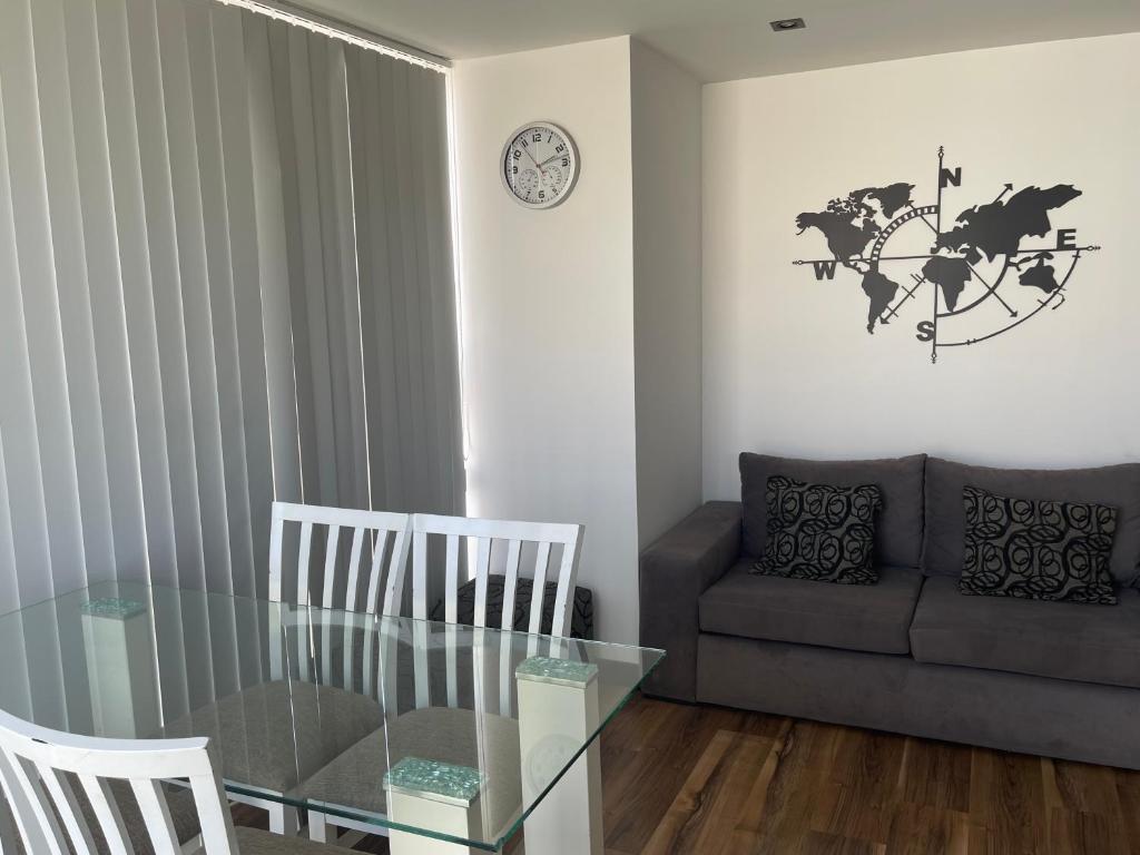 Departamento con PILETA y gran balcón terraza con quincho y asador propio - 4