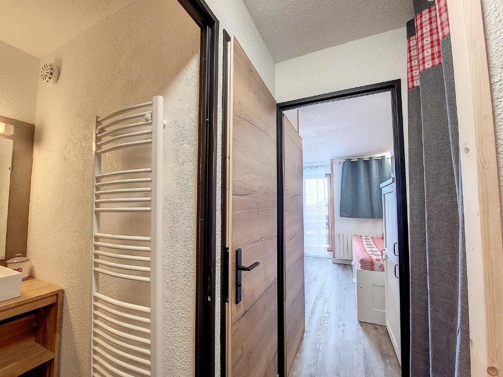 Studio rénové au pied des pistes avec balcon - 5