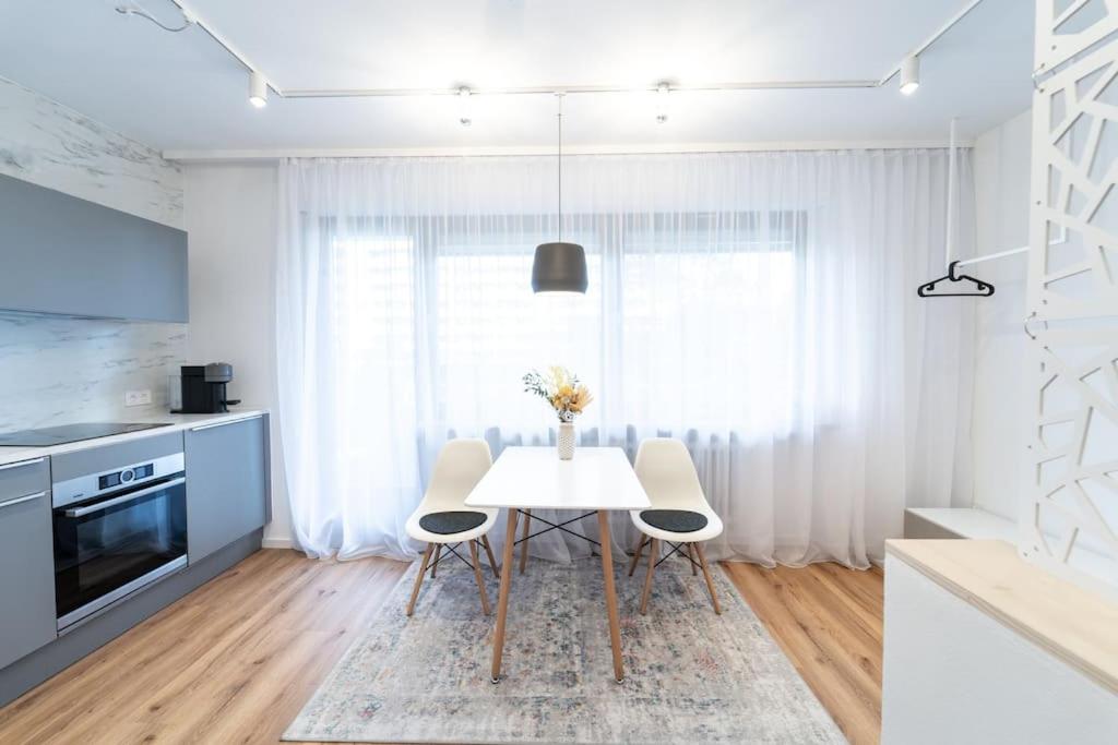 Apartment mit Balkon und Privatparkplatz - 2