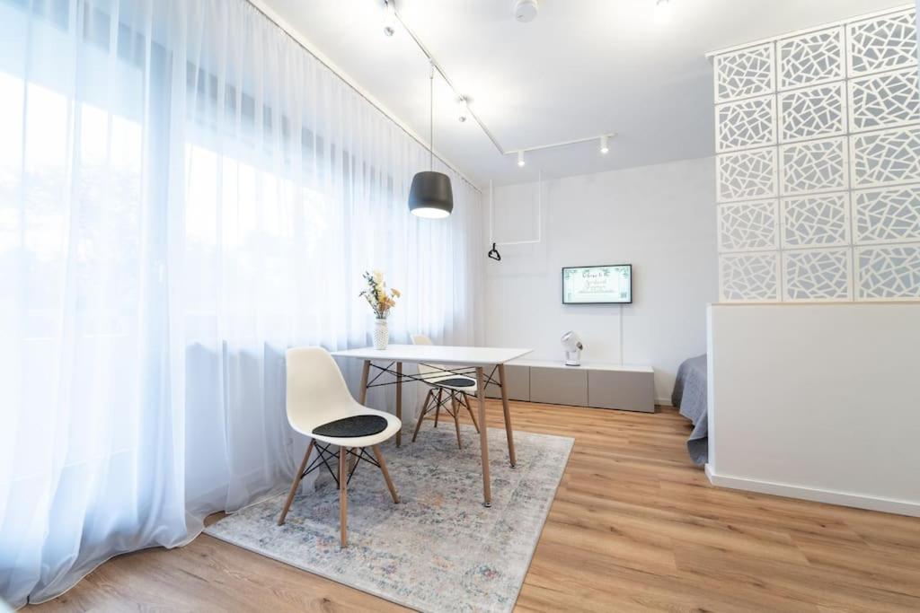 Apartment mit Balkon und Privatparkplatz - 4