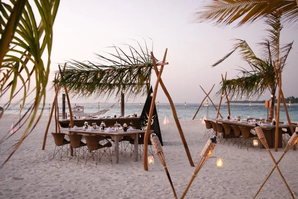 Nazaki Luxury Beach Hotel, Hotel in Gan